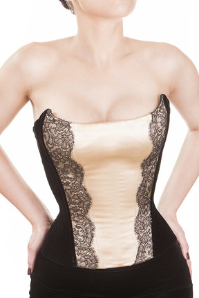 Corset Decote Canoa: Renda Francesa 