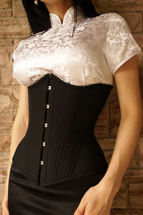 Corset Underbust Pointed: Base Triangular