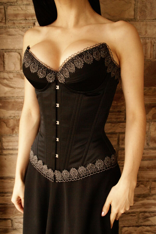 Corset com Bojo Push Up: Guipuire 